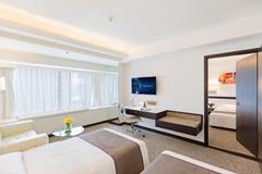Family & Friend Room Package