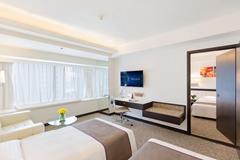Family & Friend Room Package 